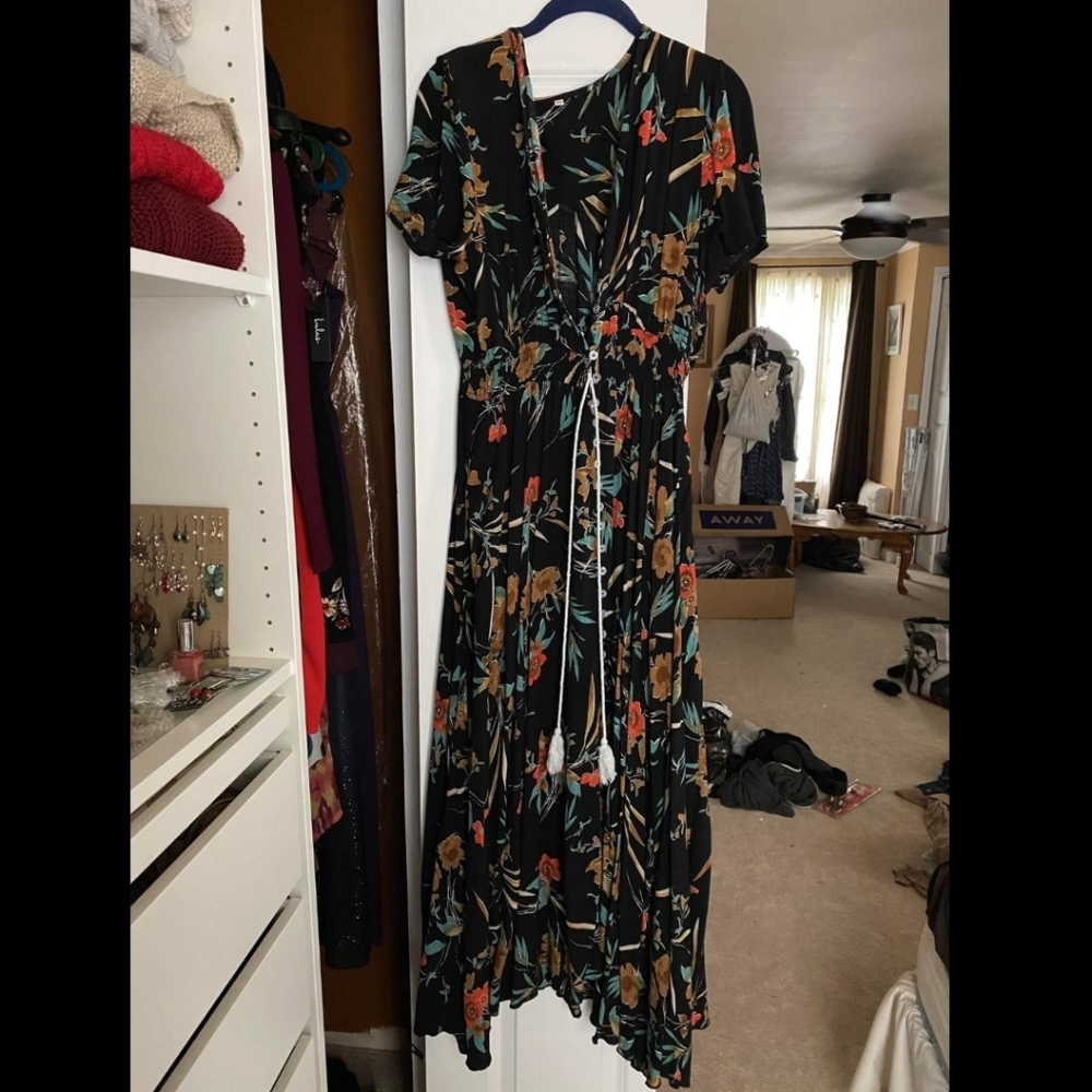 Flowing Black Floral Maxi Dress